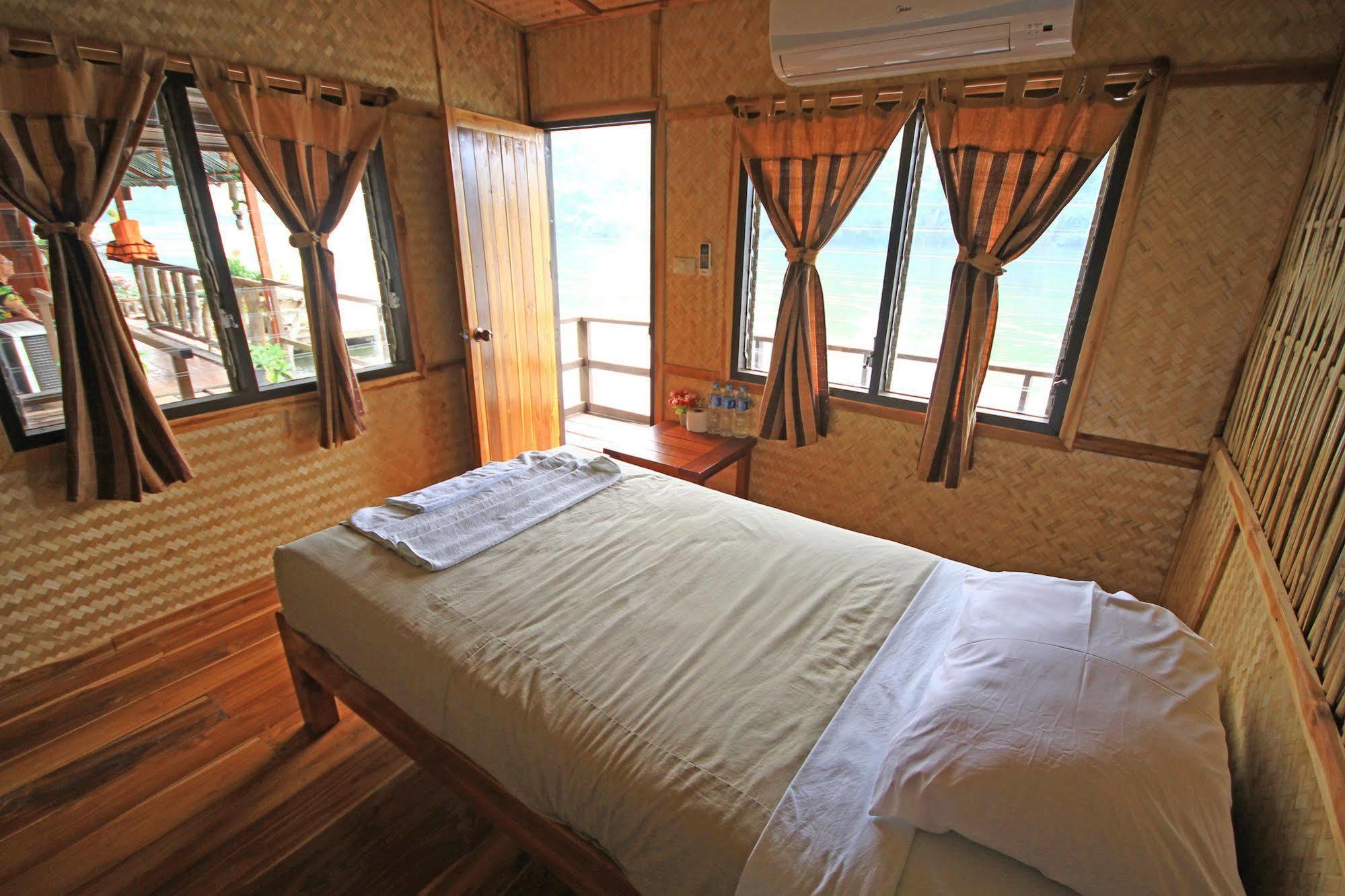 Saiyok Mantra Resort Sai Yok Bagian luar foto